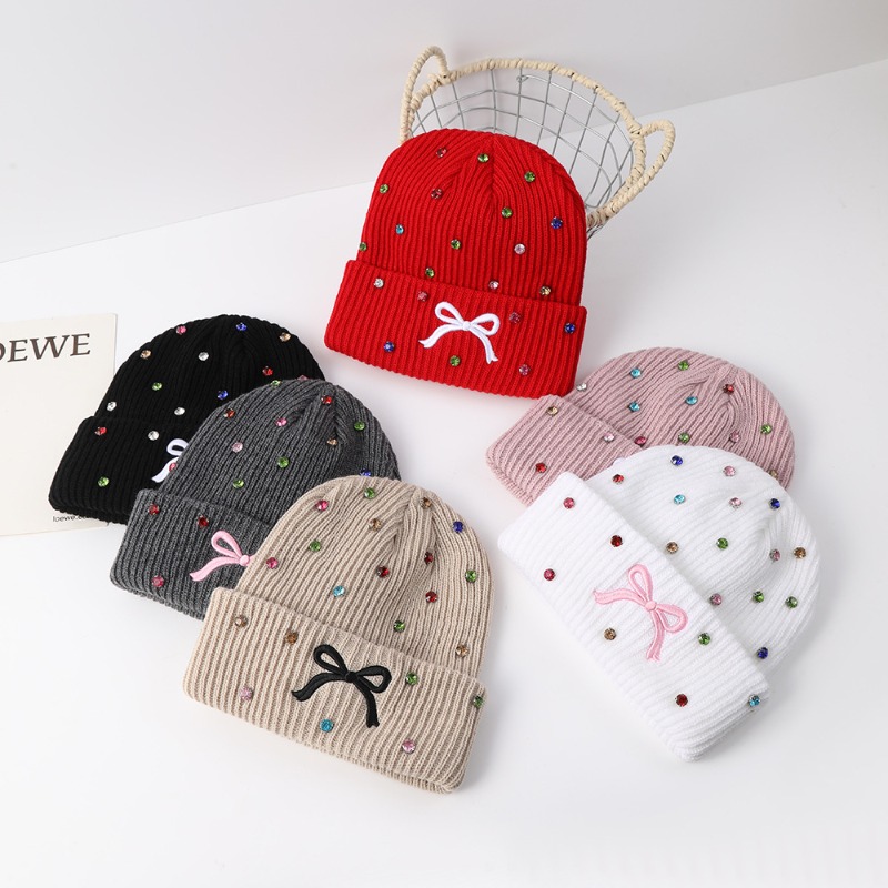 Beanie Cuffed Knit - Dames gebreide muts met glanzende strass