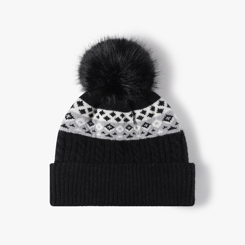 Dubbel gevoerde, gebreide bean - Beanie Cuffed Knit recensie en prijs